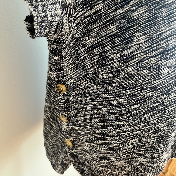 COPY - Lane Bryant womens 18/20 black blend short sleeve cardigan sweater open… - Picture 2 of 4